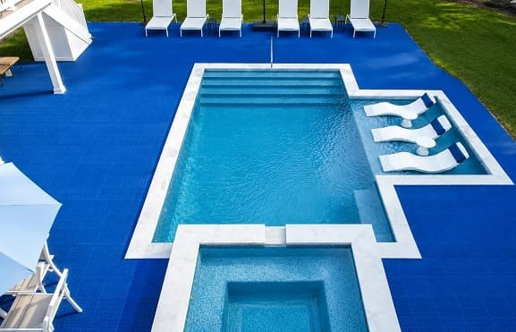 Custom Swimming pool mats around the pool